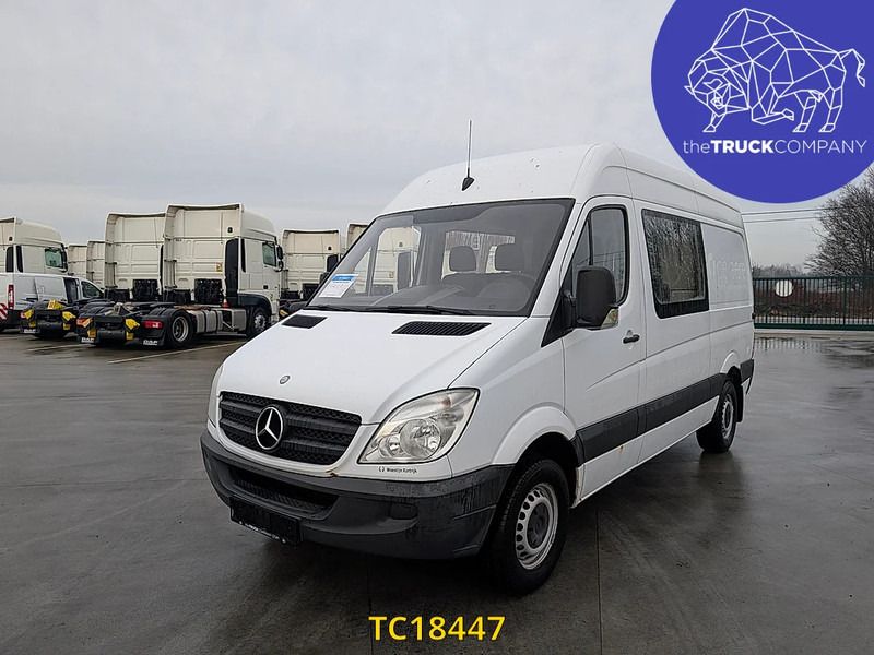 Mercedes-Benz Sprinter 315 CDI L2H2 - DUBBELE CABINE - 7 ZITPLAATSEN - Furgón: foto 1 Mercedes-Benz Sprinter 315 CDI L2H2 - DUBBELE CABINE - 7 ZITPLAATSEN - Furgón: foto 1