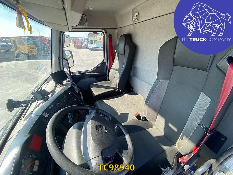 Renault D 240 - Camión caja cerrada: foto 5 Renault D 240 - Camión caja cerrada: foto 5