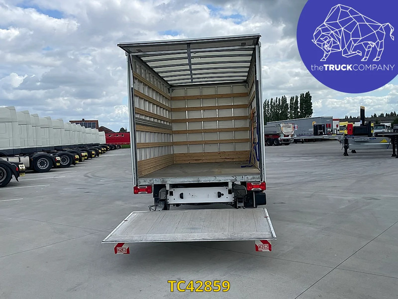 Volkswagen Crafter 2.0 TDI BOX + LIFT - Furgoneta: foto 1 Volkswagen Crafter 2.0 TDI BOX + LIFT - Furgoneta: foto 1