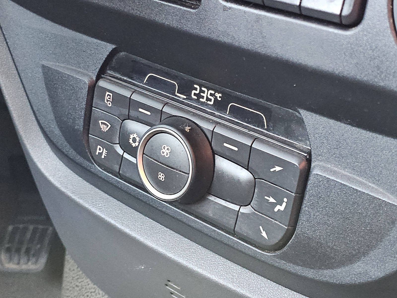 Cabeza tractora DAF XF 450 SPACECAB SPOILERS: foto 9 Cabeza tractora DAF XF 450 SPACECAB SPOILERS: foto 9