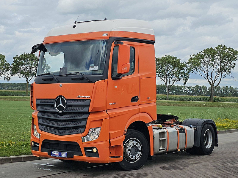 Mercedes-Benz ACTROS 1843 LS - Cabeza tractora: foto 2 Mercedes-Benz ACTROS 1843 LS - Cabeza tractora: foto 2