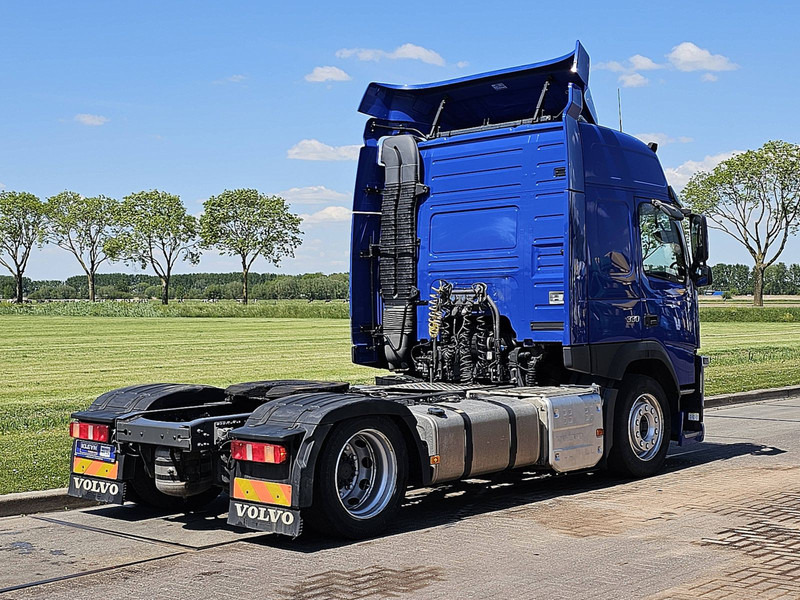 Volvo FM 330 GLOBE X-LOW 314TKM - Cabeza tractora: foto 3 Volvo FM 330 GLOBE X-LOW 314TKM - Cabeza tractora: foto 3