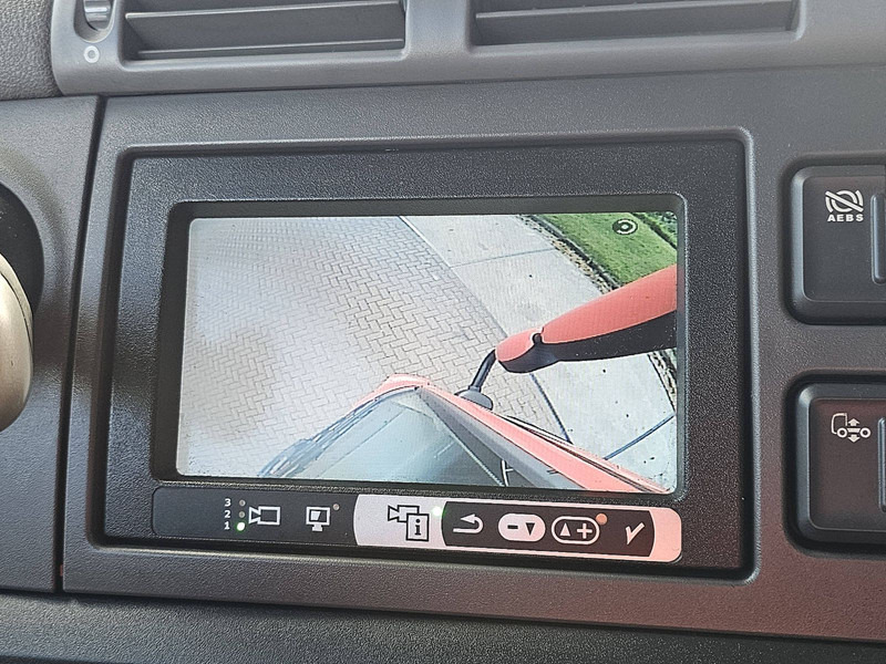 Chasis camión DAF CF 290 SPACECAB WB 570: foto 16