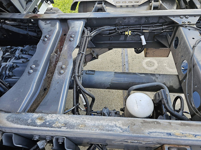 Chasis camión DAF CF 290 SPACECAB WB 570: foto 14