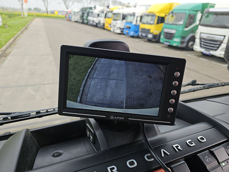 Camión caja cerrada Iveco 150E25 EUROCARGO AIRCO LIFT 189TKM: foto 10