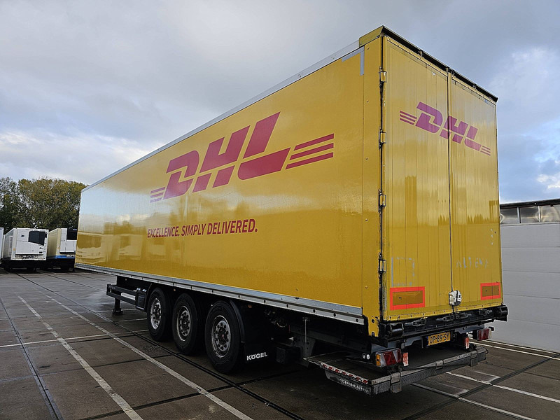 Kögel SKH24 LIFT AXLE TAILLIFT - Caja cerrada semirremolque: foto 5 Kögel SKH24 LIFT AXLE TAILLIFT - Caja cerrada semirremolque: foto 5