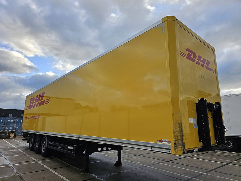 Kögel SKH24 LIFT AXLE TAILLIFT - Caja cerrada semirremolque: foto 3 Kögel SKH24 LIFT AXLE TAILLIFT - Caja cerrada semirremolque: foto 3