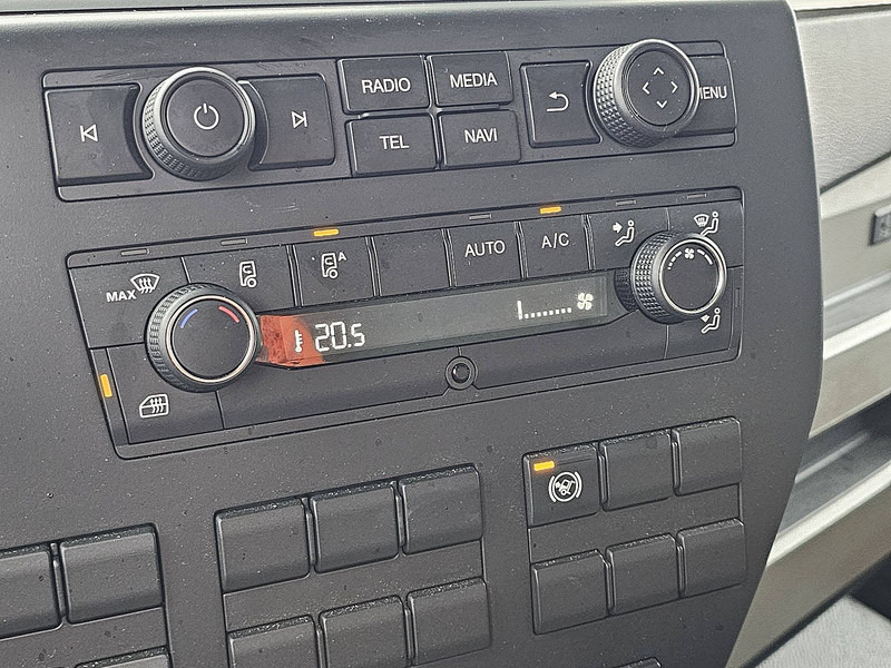 Frigorífico camión MAN 12.220 TGL TK BITEMP LIFT 14TKM: foto 12