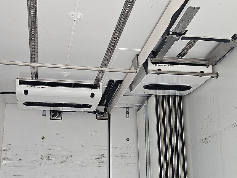 Frigorífico camión MAN 12.220 TGL TK BITEMP LIFT 14TKM: foto 18