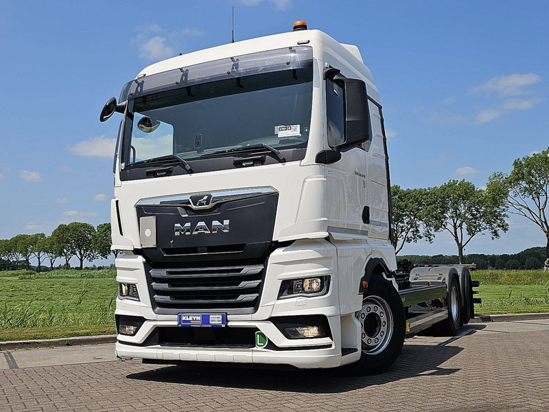 MAN 26.470 TGX TG3 6X2-4 STEERAXLE - Portacontenedore/ Intercambiable camión: foto 1 MAN 26.470 TGX TG3 6X2-4 STEERAXLE - Portacontenedore/ Intercambiable camión: foto 1