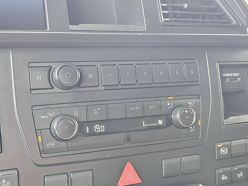 Portacontenedore/ Intercambiable camión MAN 26.510 TGX GX 6X2 INTARDER: foto 14 Portacontenedore/ Intercambiable camión MAN 26.510 TGX GX 6X2 INTARDER: foto 14