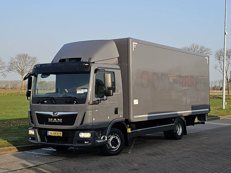 MAN 8.180 TGL 8.160 TGL - Camión caja cerrada: foto 2 MAN 8.180 TGL 8.160 TGL - Camión caja cerrada: foto 2