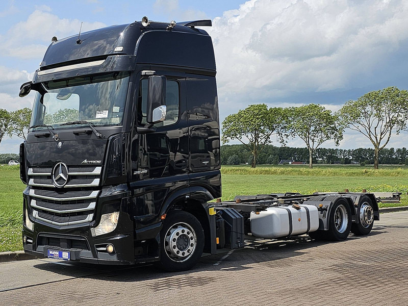 Mercedes-Benz ACTROS 2540 GIGASPACE 6X2 - Portacontenedore/ Intercambiable camión: foto 2 Mercedes-Benz ACTROS 2540 GIGASPACE 6X2 - Portacontenedore/ Intercambiable camión: foto 2