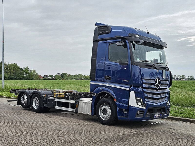 Mercedes-Benz ACTROS 2553 OIL RETARDER 6X2*4 - Portacontenedore/ Intercambiable camión: foto 5 Mercedes-Benz ACTROS 2553 OIL RETARDER 6X2*4 - Portacontenedore/ Intercambiable camión: foto 5