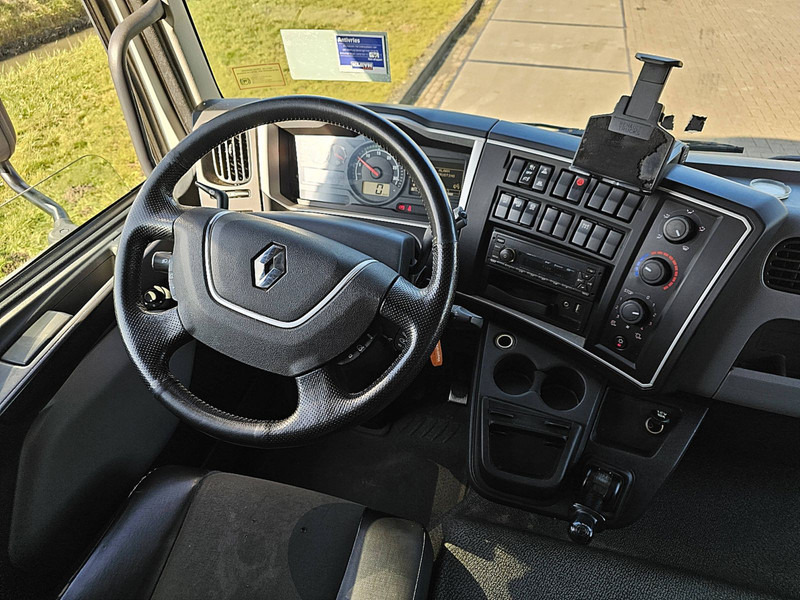 Foto del interior 1: Camión caja cerrada Renault D 240 AIRCO LIFT SIDE DOOR