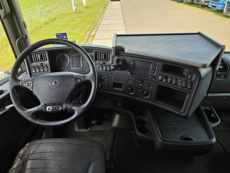 Foto del interior 2: Camión caja abierta, Camión grúa Scania R440 6X2*4 HMF 5020 K5