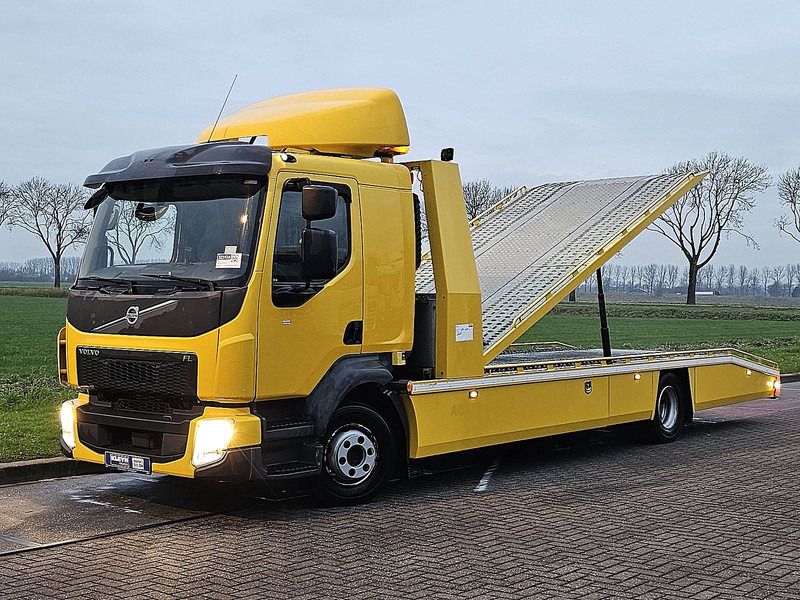 Volvo FL 210.12 - Portavehículos camión: foto 2 Volvo FL 210.12 - Portavehículos camión: foto 2