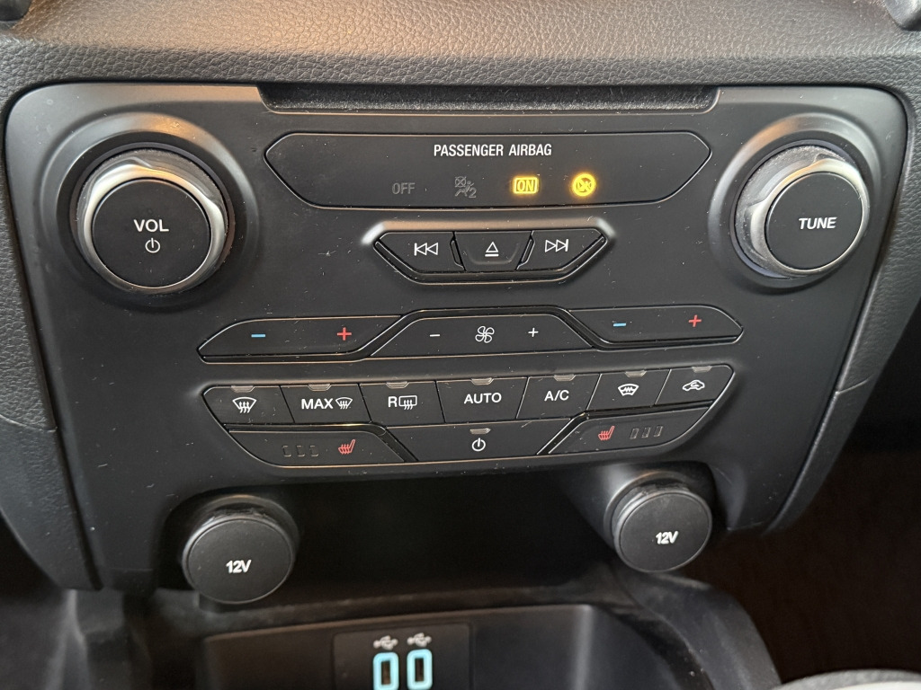 Ford Ranger 2.0L Ecoblue Raptor DoKa 4x4 Standheizung - SUV/ Todoterreno: foto 3 Ford Ranger 2.0L Ecoblue Raptor DoKa 4x4 Standheizung - SUV/ Todoterreno: foto 3