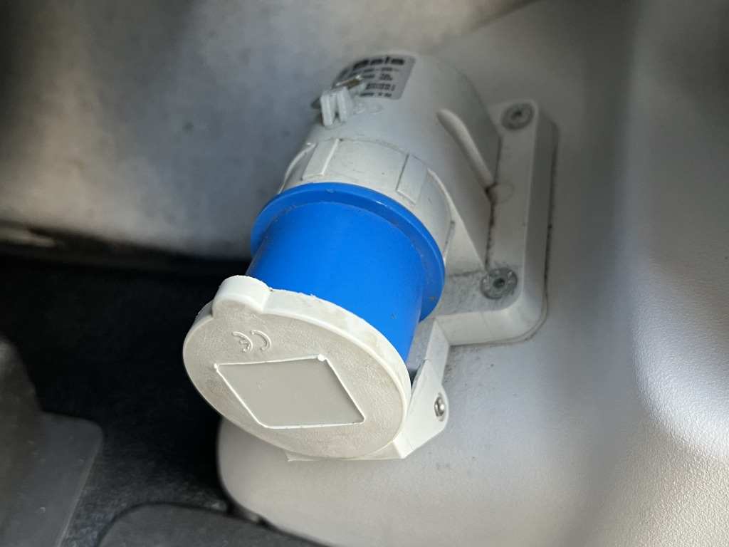 Iveco Daily 35S14 Klima Carrier Xarios 350 Tiefkühl - Frigorífico furgoneta: foto 5 Iveco Daily 35S14 Klima Carrier Xarios 350 Tiefkühl - Frigorífico furgoneta: foto 5