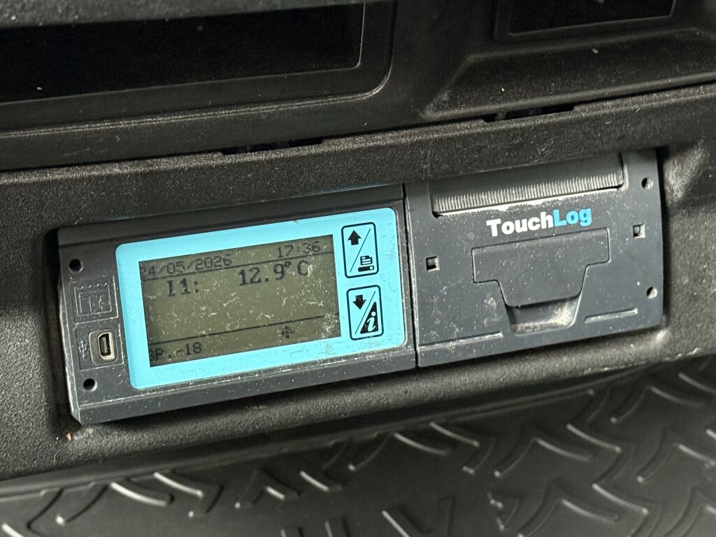 Iveco Daily 70C18 72C18 ACC NAVI ThermoKing V-500 MAX - Frigorífico furgoneta: foto 4 Iveco Daily 70C18 72C18 ACC NAVI ThermoKing V-500 MAX - Frigorífico furgoneta: foto 4