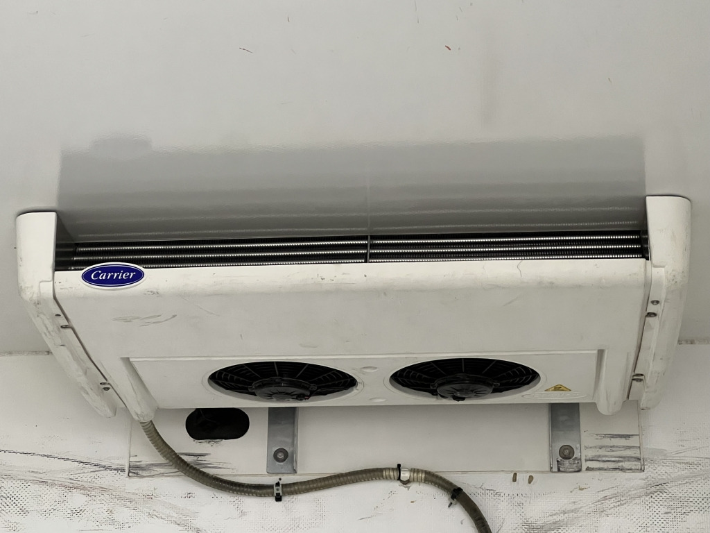 Mercedes-Benz Sprinter 316 CDI 4x4 3,4m CarrierViento Tiefkühl - Frigorífico furgoneta: foto 4 Mercedes-Benz Sprinter 316 CDI 4x4 3,4m CarrierViento Tiefkühl - Frigorífico furgoneta: foto 4