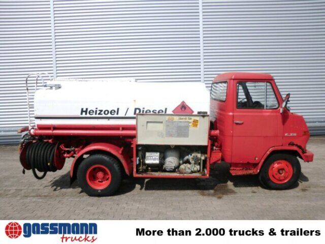 Hanomag-Henschel F 75/35 Ki, 5 cbm - Cisterna camión: foto 4 Hanomag-Henschel F 75/35 Ki, 5 cbm - Cisterna camión: foto 4