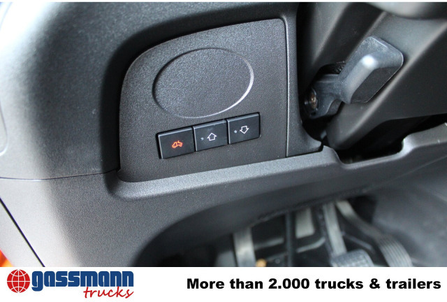 Iveco Daily 70C18H 4x2 mit Kran HMF 340-K3, Funk - Volquete camión, Camión grúa: foto 4 Iveco Daily 70C18H 4x2 mit Kran HMF 340-K3, Funk - Volquete camión, Camión grúa: foto 4