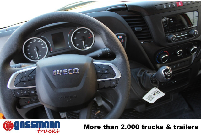 Iveco Daily 70C18H 4x2 mit Kran HMF 340-K3, Funk - Volquete camión, Camión grúa: foto 2 Iveco Daily 70C18H 4x2 mit Kran HMF 340-K3, Funk - Volquete camión, Camión grúa: foto 2