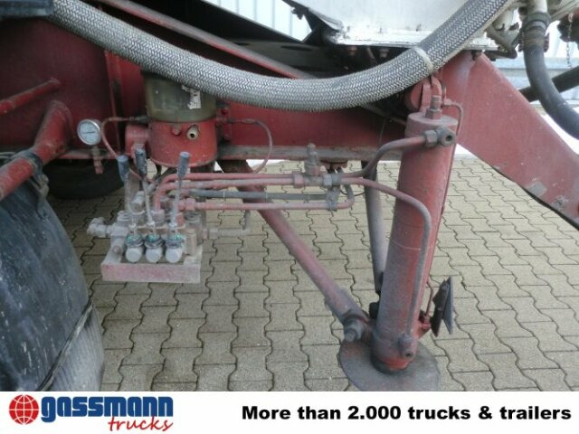 Kässbohrer SSK 56/10-24, Kippsilo ca. 56m³ - Semirremolque silo: foto 5 Kässbohrer SSK 56/10-24, Kippsilo ca. 56m³ - Semirremolque silo: foto 5