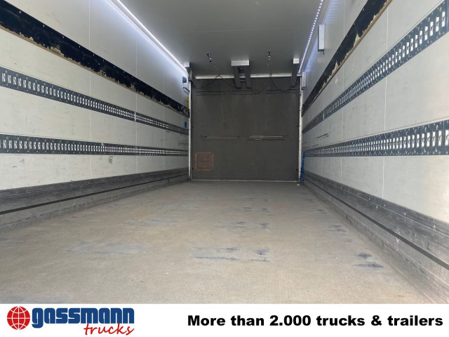 Kofferanhänger mit LBW, Durchladesystem - Caja cerrada remolque: foto 4 Kofferanhänger mit LBW, Durchladesystem - Caja cerrada remolque: foto 4