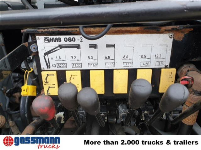 MAN 14.152 F 4x2 BB mit Kran Hiab 060-2 - Multibasculante camión, Camión grúa: foto 5 MAN 14.152 F 4x2 BB mit Kran Hiab 060-2 - Multibasculante camión, Camión grúa: foto 5