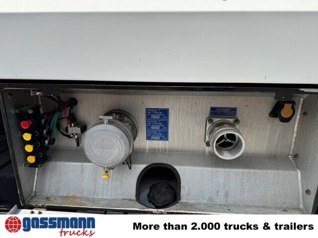 MAN TGA 26.390 6X2-4 BL, Lenk-/Liftachse, Willig - Cisterna camión: foto 3 MAN TGA 26.390 6X2-4 BL, Lenk-/Liftachse, Willig - Cisterna camión: foto 3