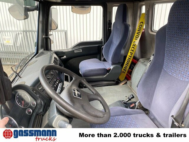 MAN TGA 35.480 8x4-4 BL, Lift-/Lenkachse - Chasis camión: foto 4 MAN TGA 35.480 8x4-4 BL, Lift-/Lenkachse - Chasis camión: foto 4