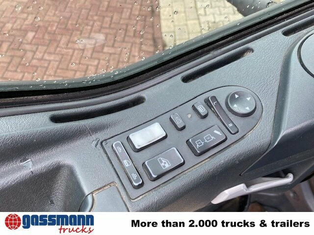 MAN TGM 18.280 4x2 BL Doka - Camión caja cerrada: foto 4 MAN TGM 18.280 4x2 BL Doka - Camión caja cerrada: foto 4