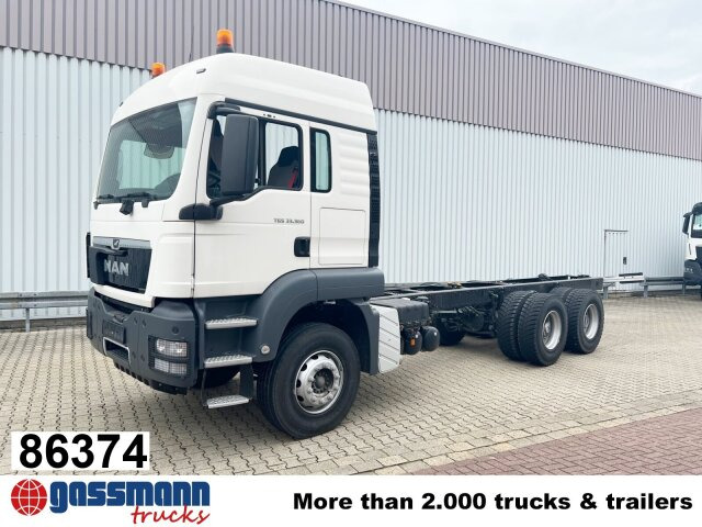 MAN TGS 33.360 6x4 BB, Häckslerkabine, NMV - Chasis camión: foto 1 MAN TGS 33.360 6x4 BB, Häckslerkabine, NMV - Chasis camión: foto 1