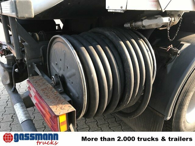 Mercedes-Benz Actros 1841 L 4x2, Esterer Tankaufbau ca. - Cisterna camión: foto 4 Mercedes-Benz Actros 1841 L 4x2, Esterer Tankaufbau ca. - Cisterna camión: foto 4