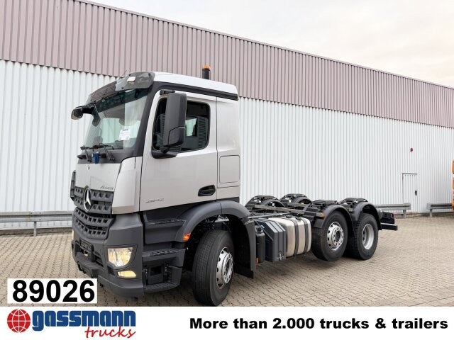Mercedes-Benz Arocs 2542 L 6x2/4, Vorlauflenk-/liftachse, - Chasis camión: foto 1 Mercedes-Benz Arocs 2542 L 6x2/4, Vorlauflenk-/liftachse, - Chasis camión: foto 1