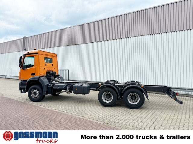 Mercedes-Benz Arocs 2633 6x4, 2x Nebenantrieb - Chasis camión: foto 2 Mercedes-Benz Arocs 2633 6x4, 2x Nebenantrieb - Chasis camión: foto 2
