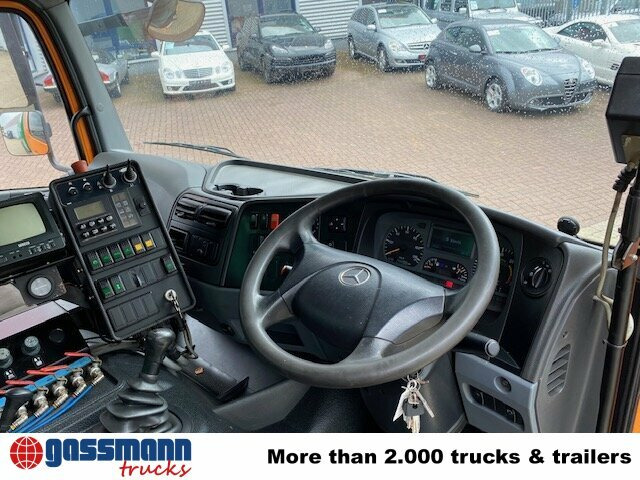 Mercedes-Benz Atego 1524 L 4x2 Kehrmaschine FAUN Viajet - Barredora vial: foto 3 Mercedes-Benz Atego 1524 L 4x2 Kehrmaschine FAUN Viajet - Barredora vial: foto 3