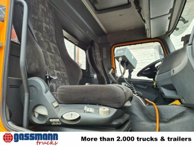 Mercedes-Benz Axor 1828 AK 4x4, Winterdienstausstattung, Kran - Volquete camión, Camión grúa: foto 3 Mercedes-Benz Axor 1828 AK 4x4, Winterdienstausstattung, Kran - Volquete camión, Camión grúa: foto 3