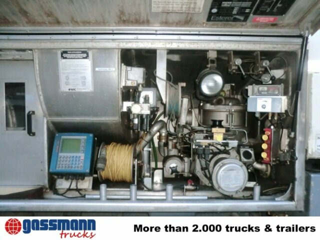 Mercedes-Benz SK 1824 L 4x2, Esterer Tankaufbau ca. 13.100l, 2 - Cisterna camión: foto 2 Mercedes-Benz SK 1824 L 4x2, Esterer Tankaufbau ca. 13.100l, 2 - Cisterna camión: foto 2