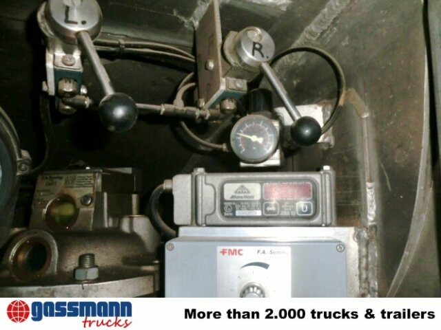 Mercedes-Benz SK 1824 L 4x2, Esterer Tankaufbau ca. 13.100l, 2 - Cisterna camión: foto 5 Mercedes-Benz SK 1824 L 4x2, Esterer Tankaufbau ca. 13.100l, 2 - Cisterna camión: foto 5