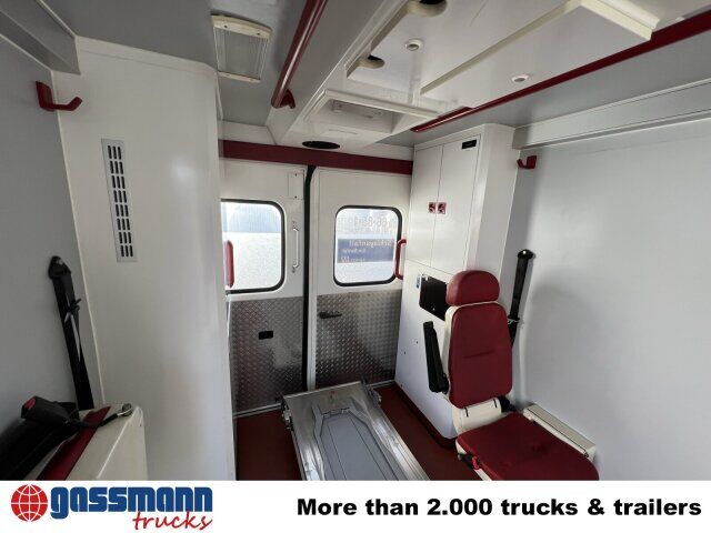 Mercedes-Benz Sprinter 516 CDI 4x2, Rettungswagen, Retarder - Furgón: foto 4 Mercedes-Benz Sprinter 516 CDI 4x2, Rettungswagen, Retarder - Furgón: foto 4
