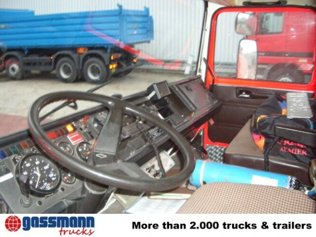 Renault G F231 4x2 - Camión de bomberos: foto 4 Renault G F231 4x2 - Camión de bomberos: foto 4