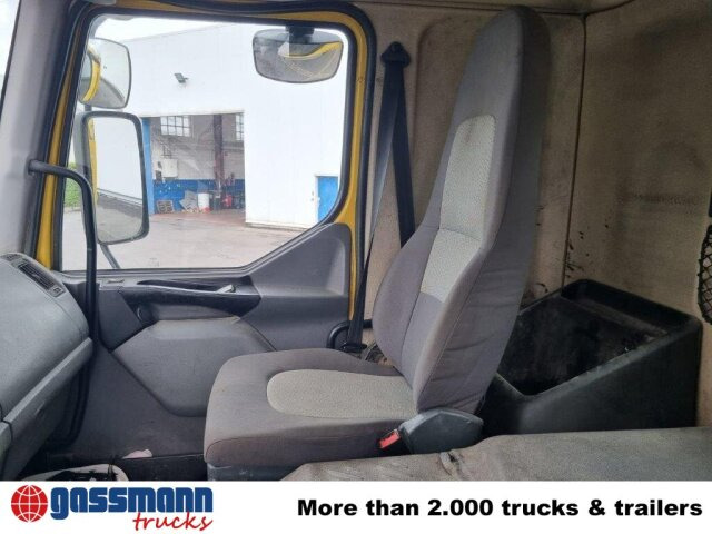 Renault Kerax 380.26 6x4, Bordmatik links - Volquete camión: foto 3 Renault Kerax 380.26 6x4, Bordmatik links - Volquete camión: foto 3