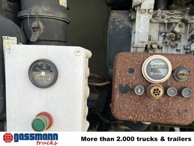 Renault Midliner S170 4x4, 6000l Wassertank - Cisterna camión: foto 2 Renault Midliner S170 4x4, 6000l Wassertank - Cisterna camión: foto 2