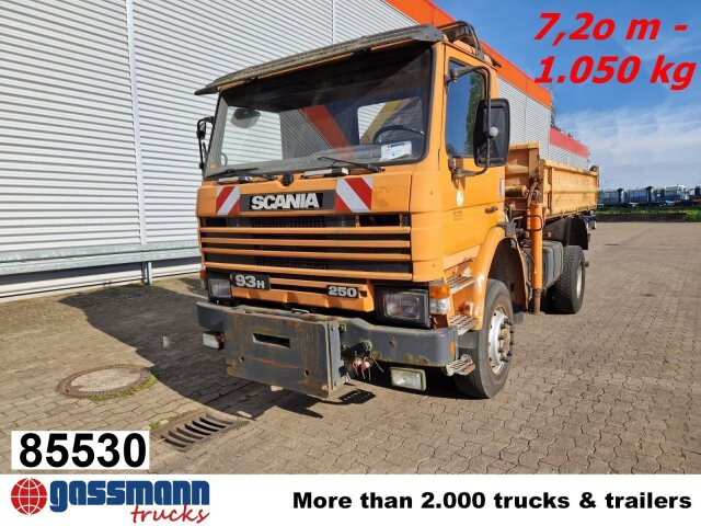 Scania 93H 250 4x4 mit Kran Palfinger PK8000, - Volquete camión, Camión grúa: foto 1 Scania 93H 250 4x4 mit Kran Palfinger PK8000, - Volquete camión, Camión grúa: foto 1