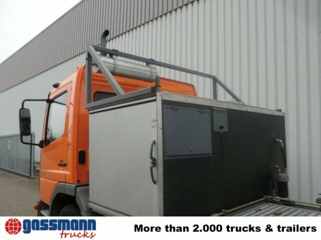Tank-Aufbauauf Wunsch mit Separatmotor, - Contenedor cisterna: foto 3 Tank-Aufbauauf Wunsch mit Separatmotor, - Contenedor cisterna: foto 3