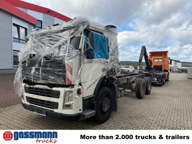 Volvo FM 380 6x4 R mit Brandschaden - Volquete camión: foto 5 Volvo FM 380 6x4 R mit Brandschaden - Volquete camión: foto 5