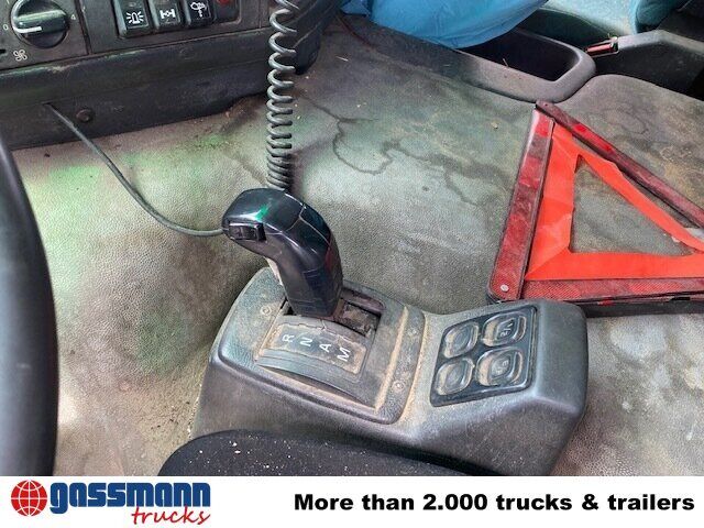 Volvo FM12-420 4x2 mit Heckkran Jonsered 1090, - Volquete camión, Camión grúa: foto 5 Volvo FM12-420 4x2 mit Heckkran Jonsered 1090, - Volquete camión, Camión grúa: foto 5